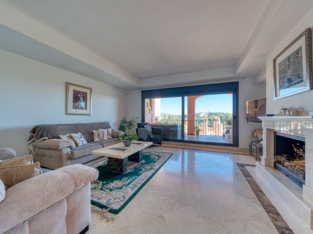 3 Bedrooms Townhouse in Estepona