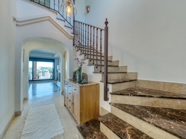 3 Bedrooms Townhouse in Estepona