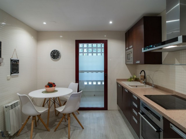4 Bedrooms Townhouse in Nueva Andalucía