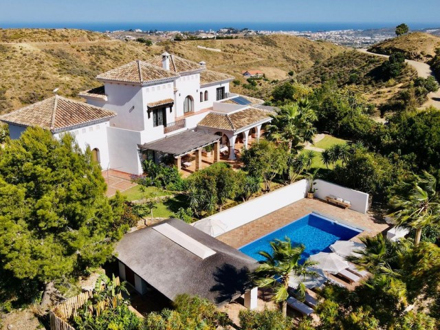 Villa avec 4 Chambres  à Mijas