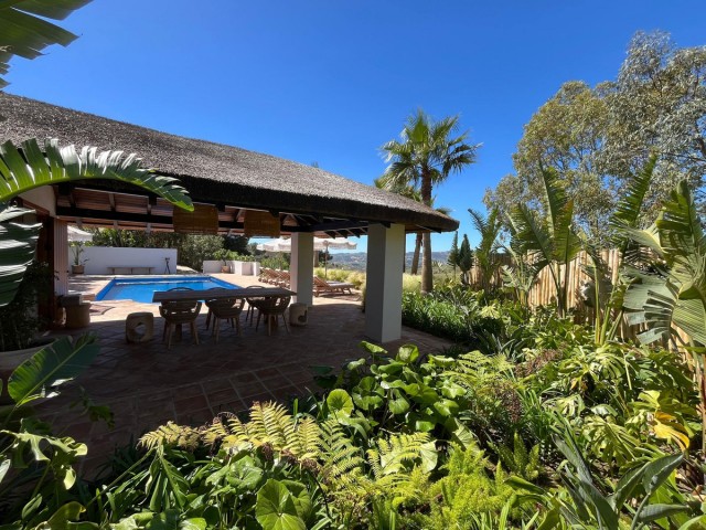 Villa avec 4 Chambres  à Mijas