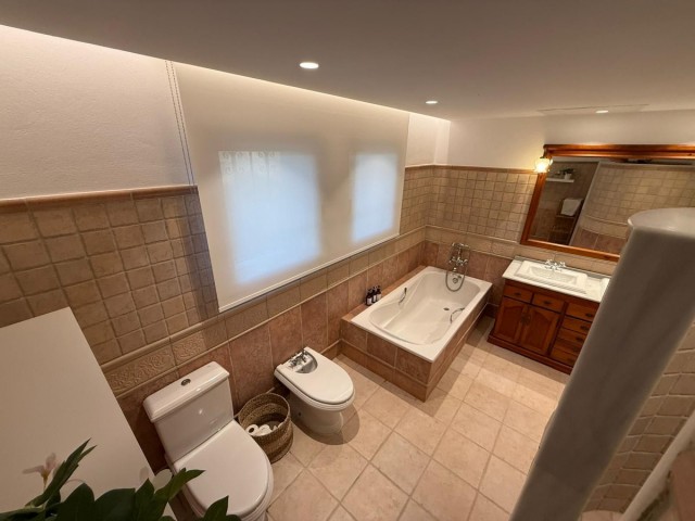 Villa avec 4 Chambres  à Mijas