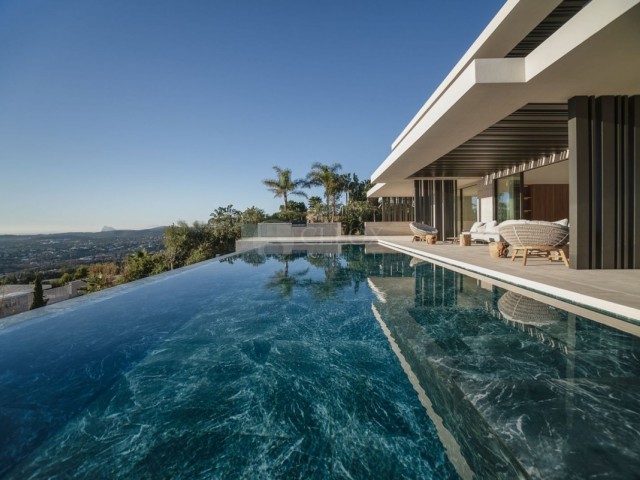 5 Makuuhuoneen Huvila Sotogrande