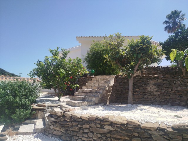 Villa, Cerros del Aguila, R4879171