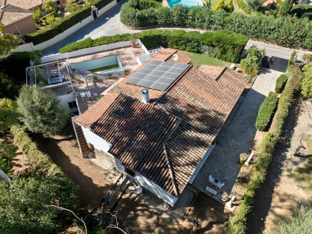 4 Bedrooms Villa in Marbella