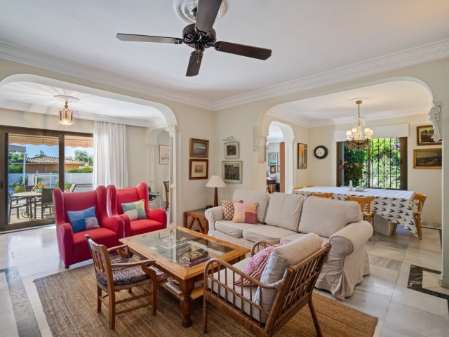 4 Bedrooms Villa in Marbella