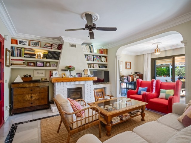 4 Bedrooms Villa in Marbella