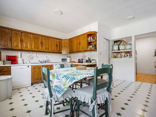 4 Bedrooms Villa in Marbella