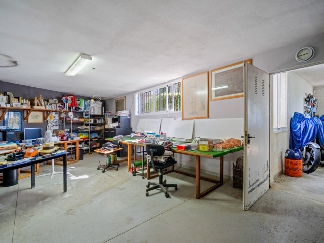 4 Bedrooms Villa in Marbella