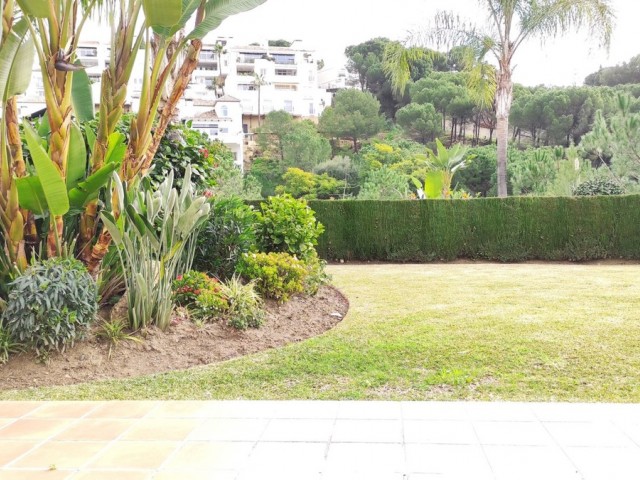 3 Bedrooms Apartment in Benahavís
