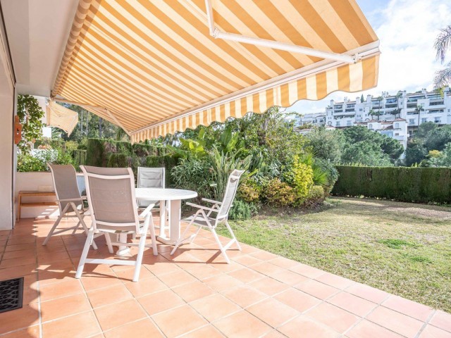 3 Bedrooms Apartment in Benahavís
