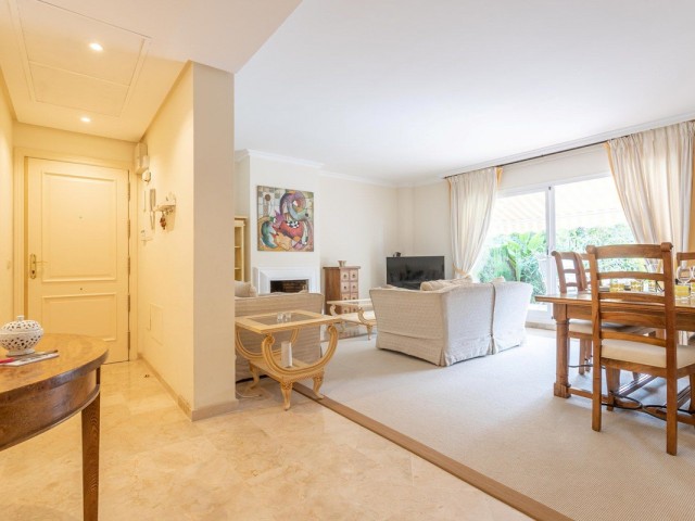 3 Bedrooms Apartment in Benahavís