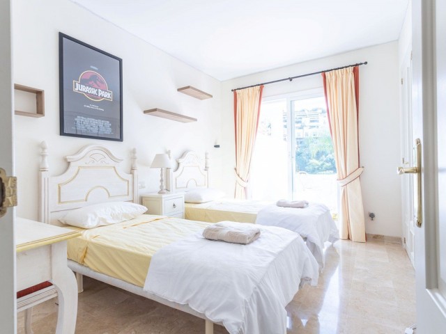 3 Bedrooms Apartment in Benahavís