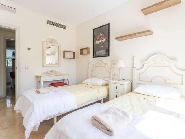 3 Bedrooms Apartment in Benahavís