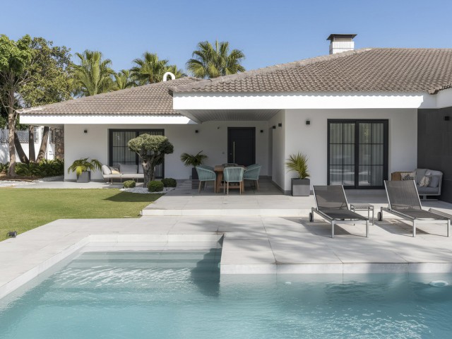 Villa avec 5 Chambres  à Marbella