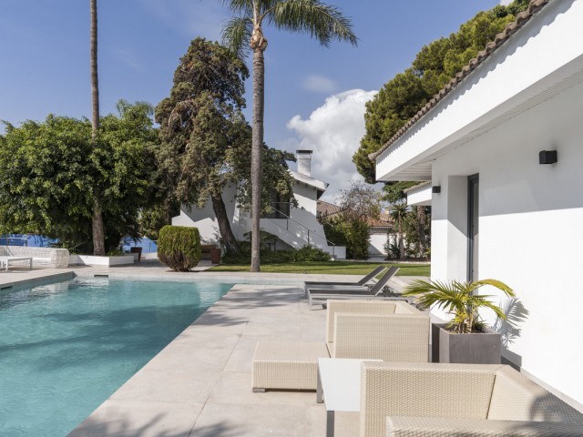 Villa avec 5 Chambres  à Marbella