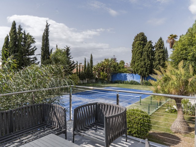 Villa avec 5 Chambres  à Marbella