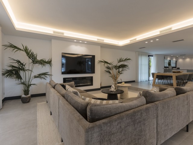 Villa avec 5 Chambres  à Marbella