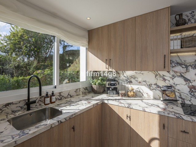 4 Bedrooms Townhouse in Nueva Andalucía