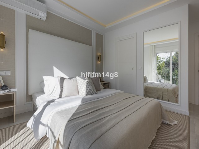 4 Bedrooms Townhouse in Nueva Andalucía