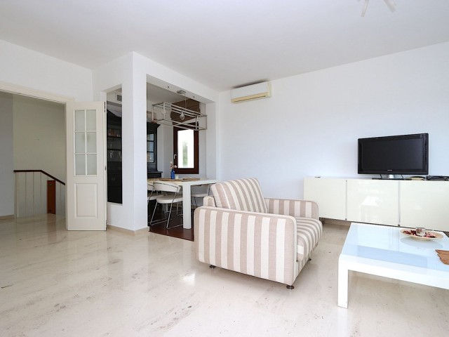 Villa, Cerros del Aguila, R5304988