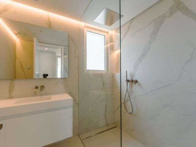 Appartement avec 3 Chambres  à Ojén