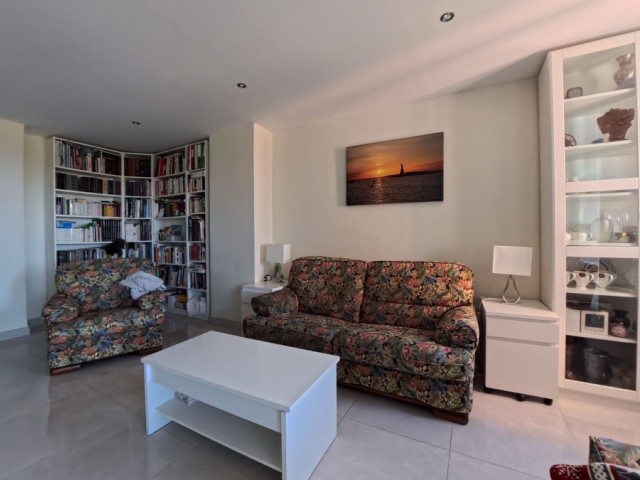 Appartement avec 3 Chambres  à El Pinillo