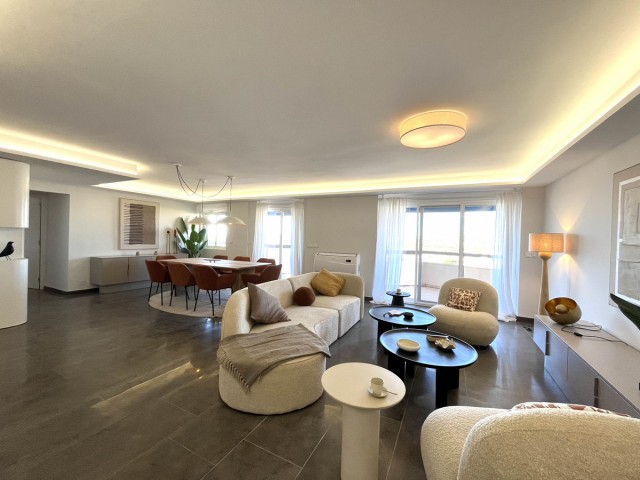 4 Bedrooms Apartment in Torreblanca