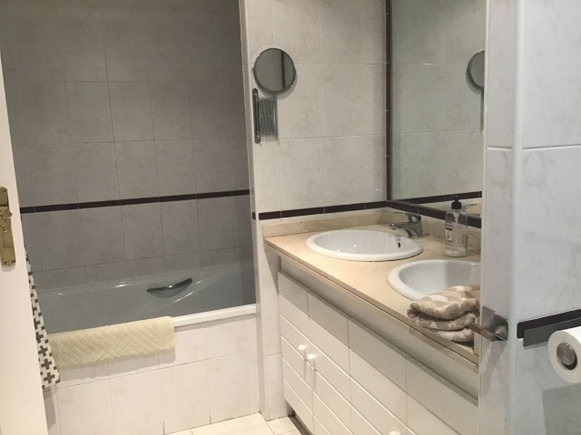 3 Bedrooms Apartment in Riviera del Sol