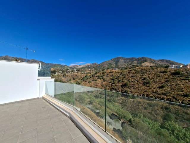 3 Bedrooms Townhouse in Fuengirola