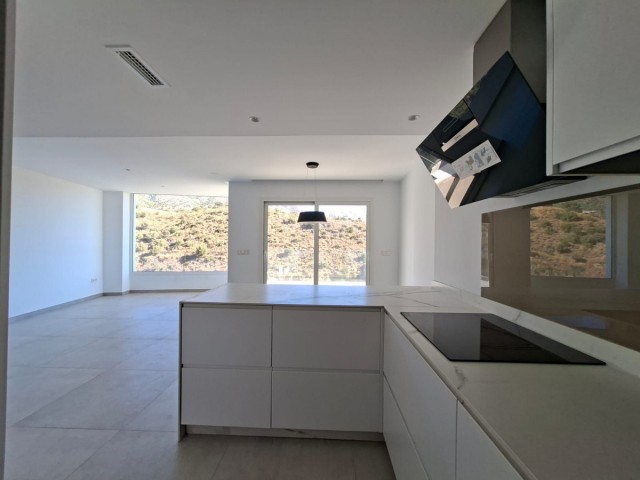 3 Bedrooms Townhouse in Fuengirola