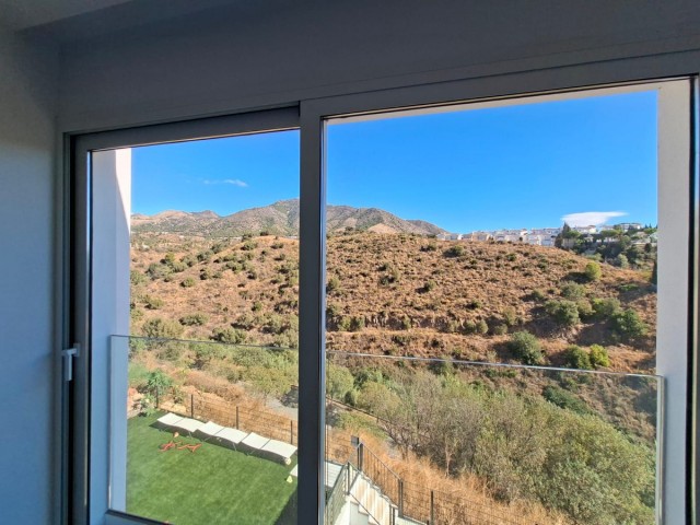 3 Bedrooms Townhouse in Fuengirola