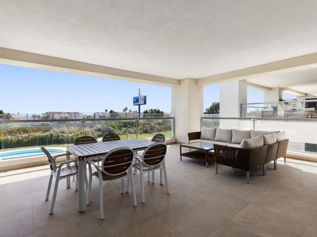 3 Bedrooms Apartment in Casares Playa