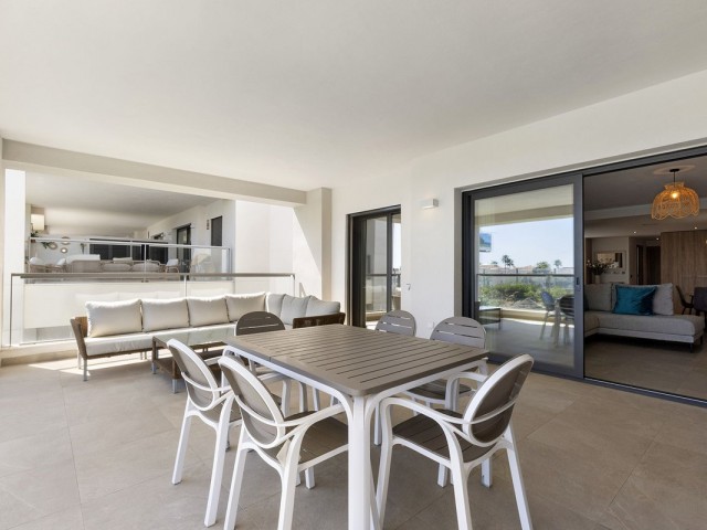 3 Bedrooms Apartment in Casares Playa