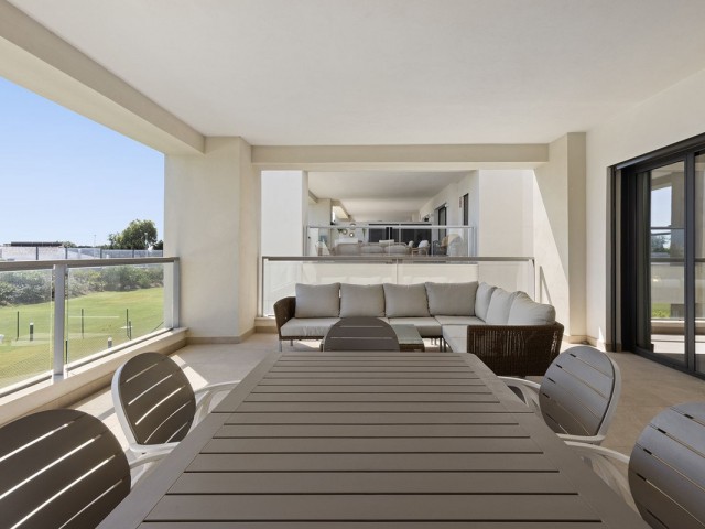 3 Bedrooms Apartment in Casares Playa