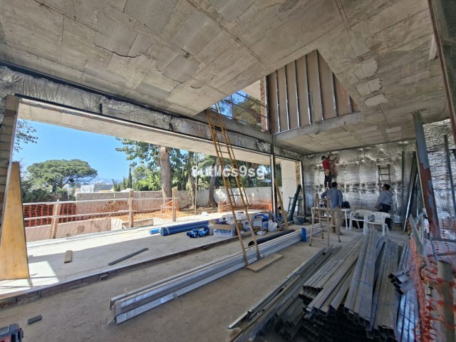 5 Bedrooms Villa in Atalaya