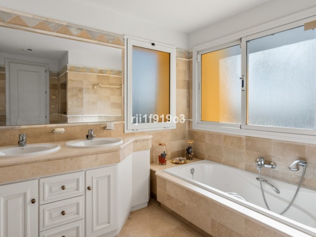 3 Soveroms Leilighet i Elviria