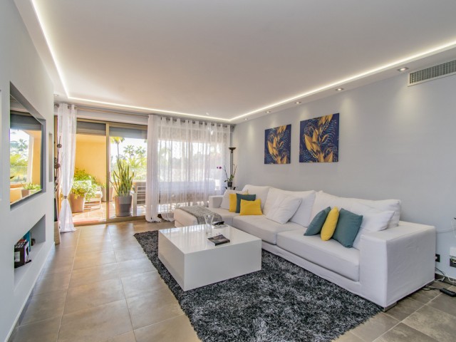 Apartment, Atalaya, R5320699