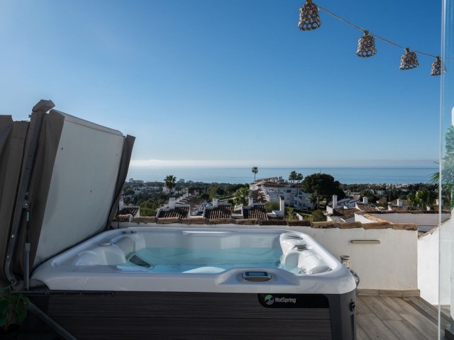 3 Bedrooms Townhouse in Calahonda