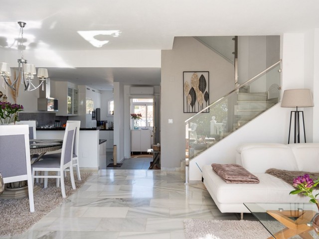 3 Bedrooms Townhouse in Calahonda