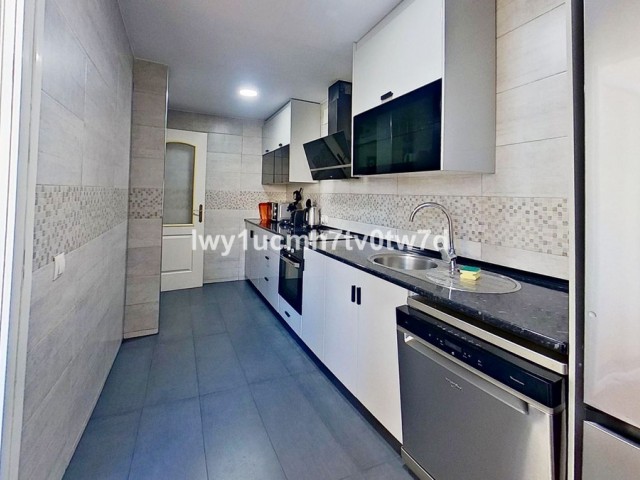 2 Bedrooms Apartment in Torrequebrada