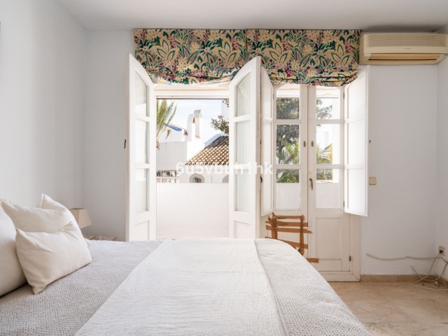 4 Bedrooms Townhouse in Nueva Andalucía