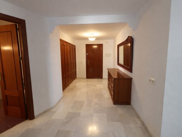 Apartment, Arroyo de la Miel, R5321791