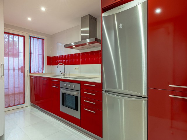 2 Bedrooms Townhouse in Nueva Andalucía