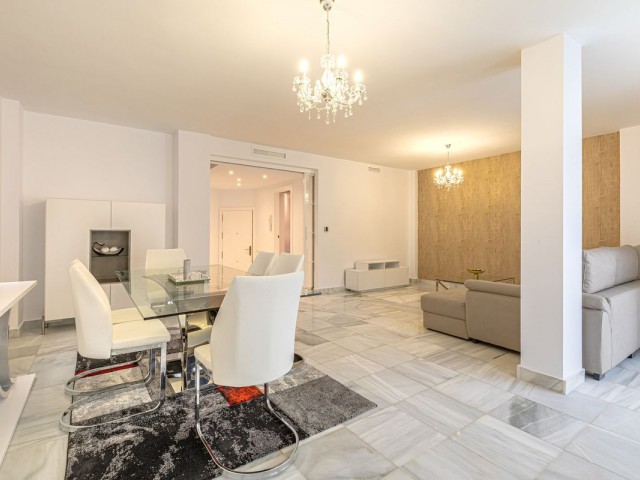 2 Bedrooms Townhouse in Nueva Andalucía