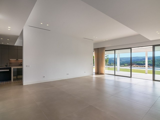 5 Bedrooms Villa in Sotogrande