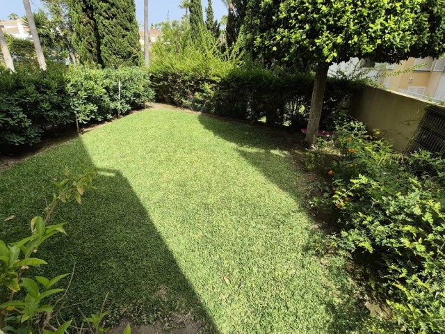 Huoneisto, Bahía de Marbella, R5126917