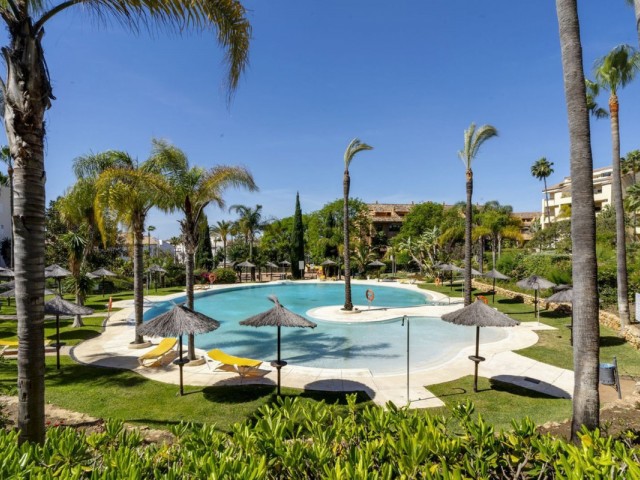 Appartement avec 3 Chambres  à Bahía de Marbella