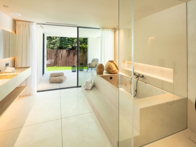 Villa avec 4 Chambres  à Marbella