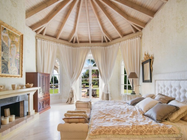 Villa avec 5 Chambres  à Marbella